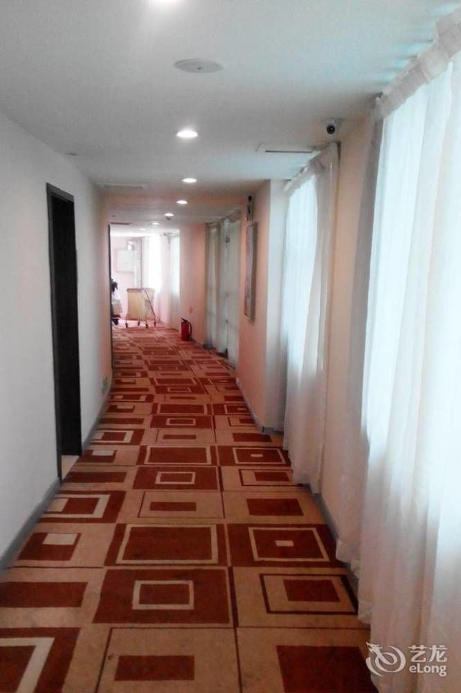 גווילין City Convenience Inn מראה חיצוני תמונה