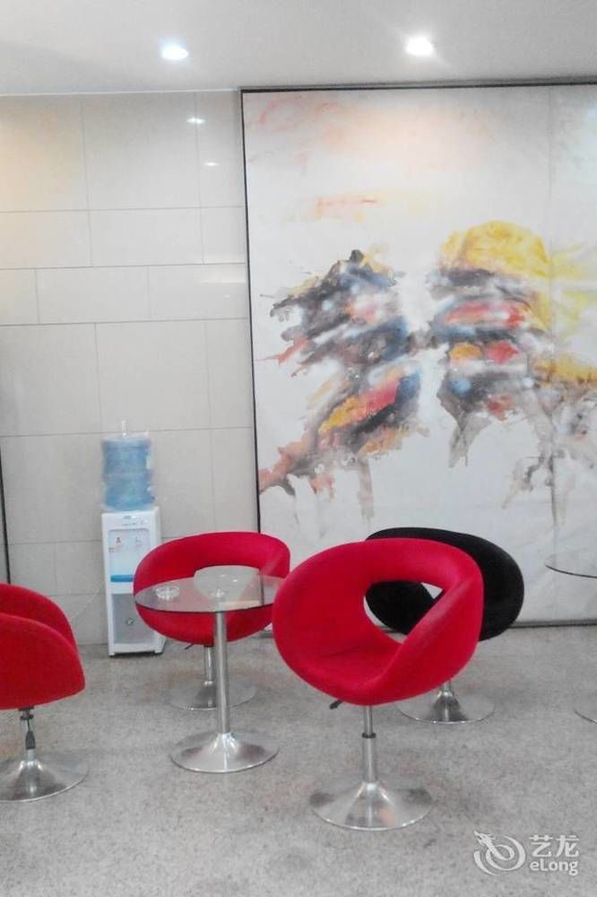 גווילין City Convenience Inn מראה חיצוני תמונה