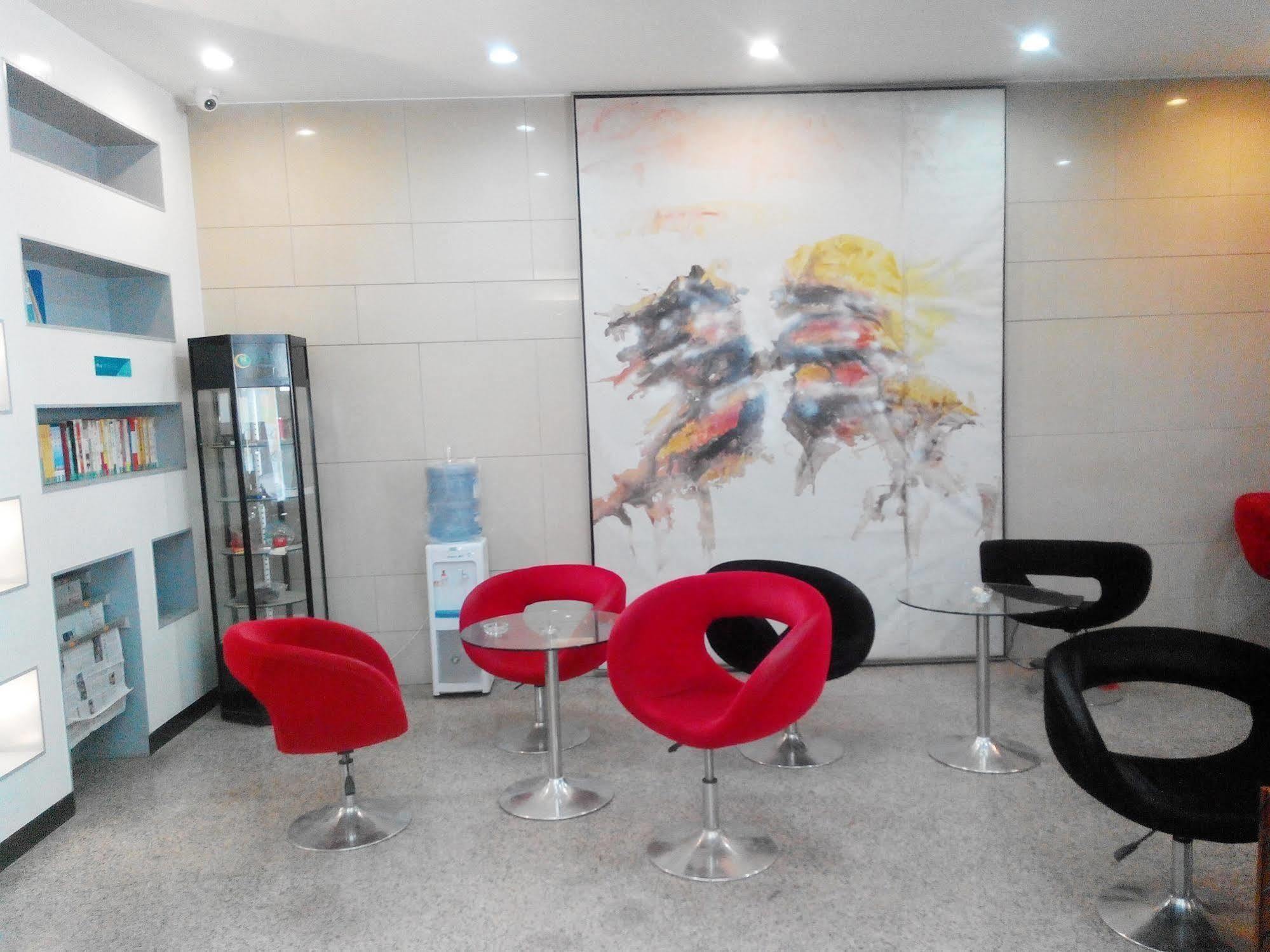 גווילין City Convenience Inn מראה חיצוני תמונה
