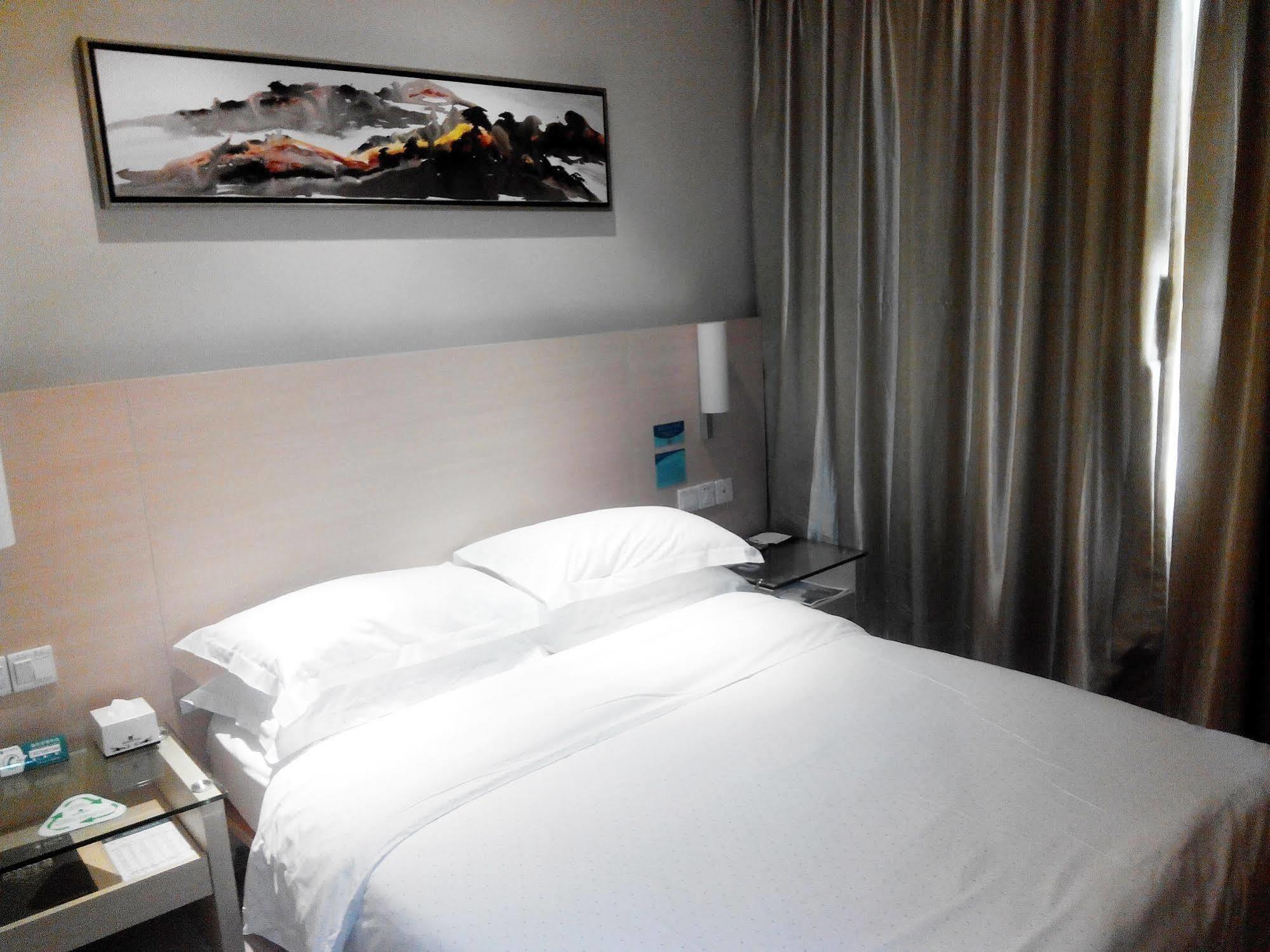 גווילין City Convenience Inn מראה חיצוני תמונה