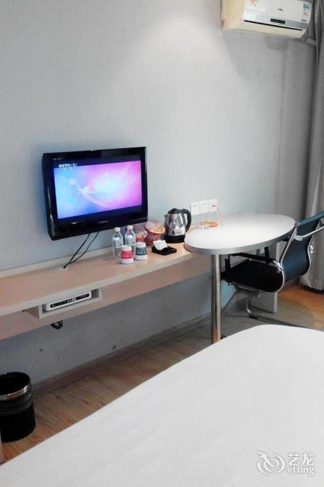 גווילין City Convenience Inn מראה חיצוני תמונה